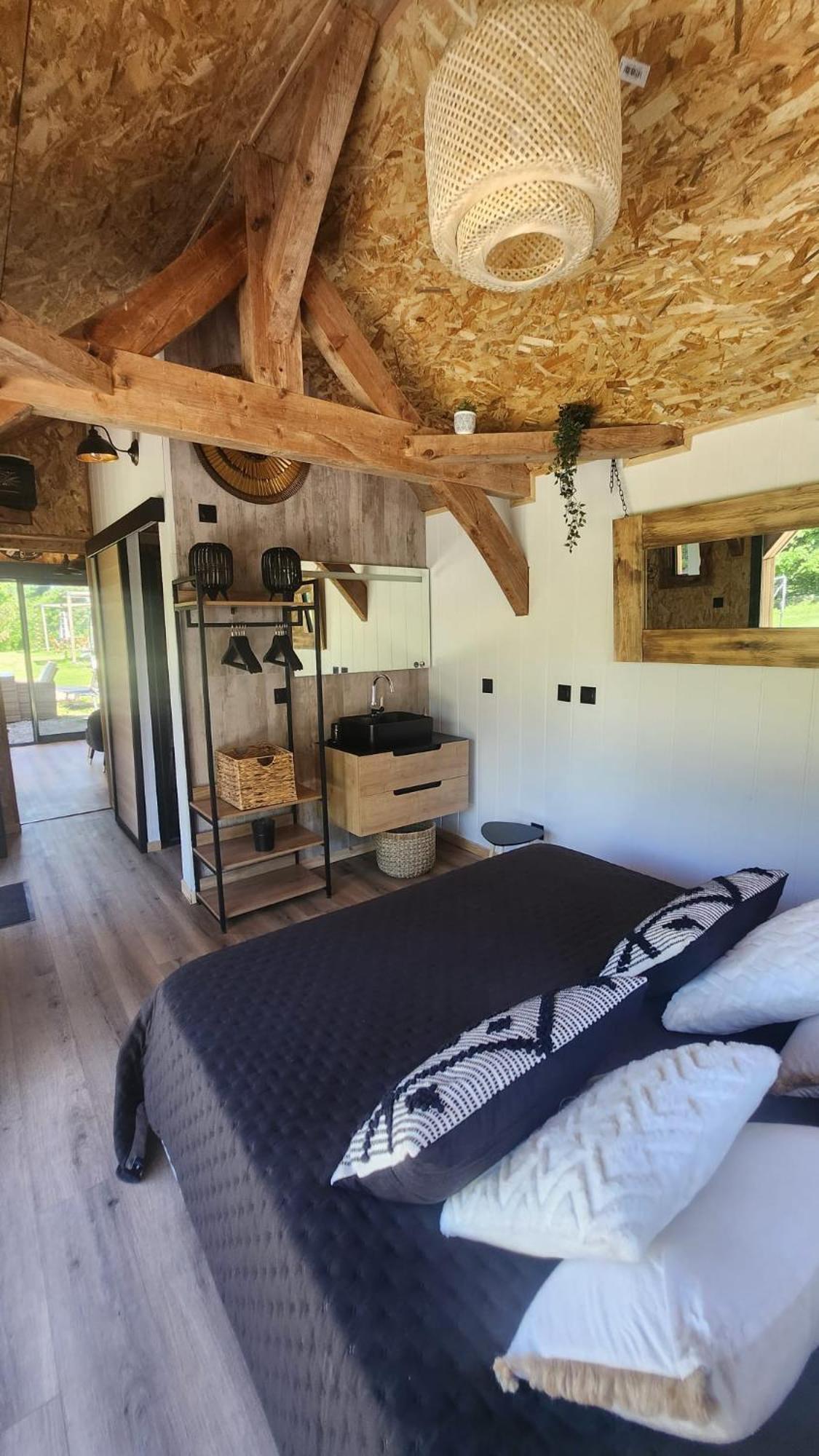 Lodge Du Chateau De Feschaux Villeneuve-sous-Pymont エクステリア 写真