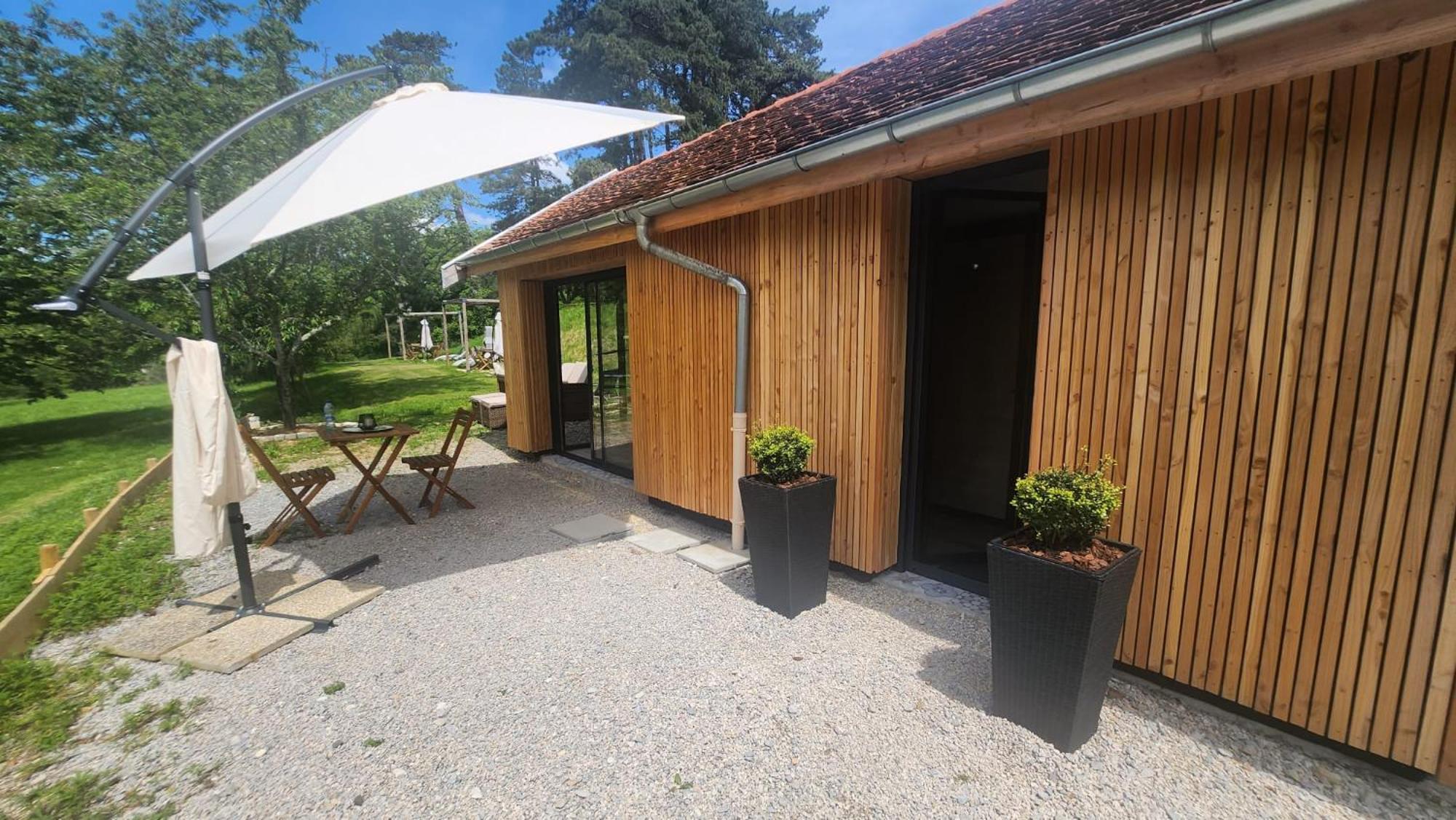Lodge Du Chateau De Feschaux Villeneuve-sous-Pymont エクステリア 写真